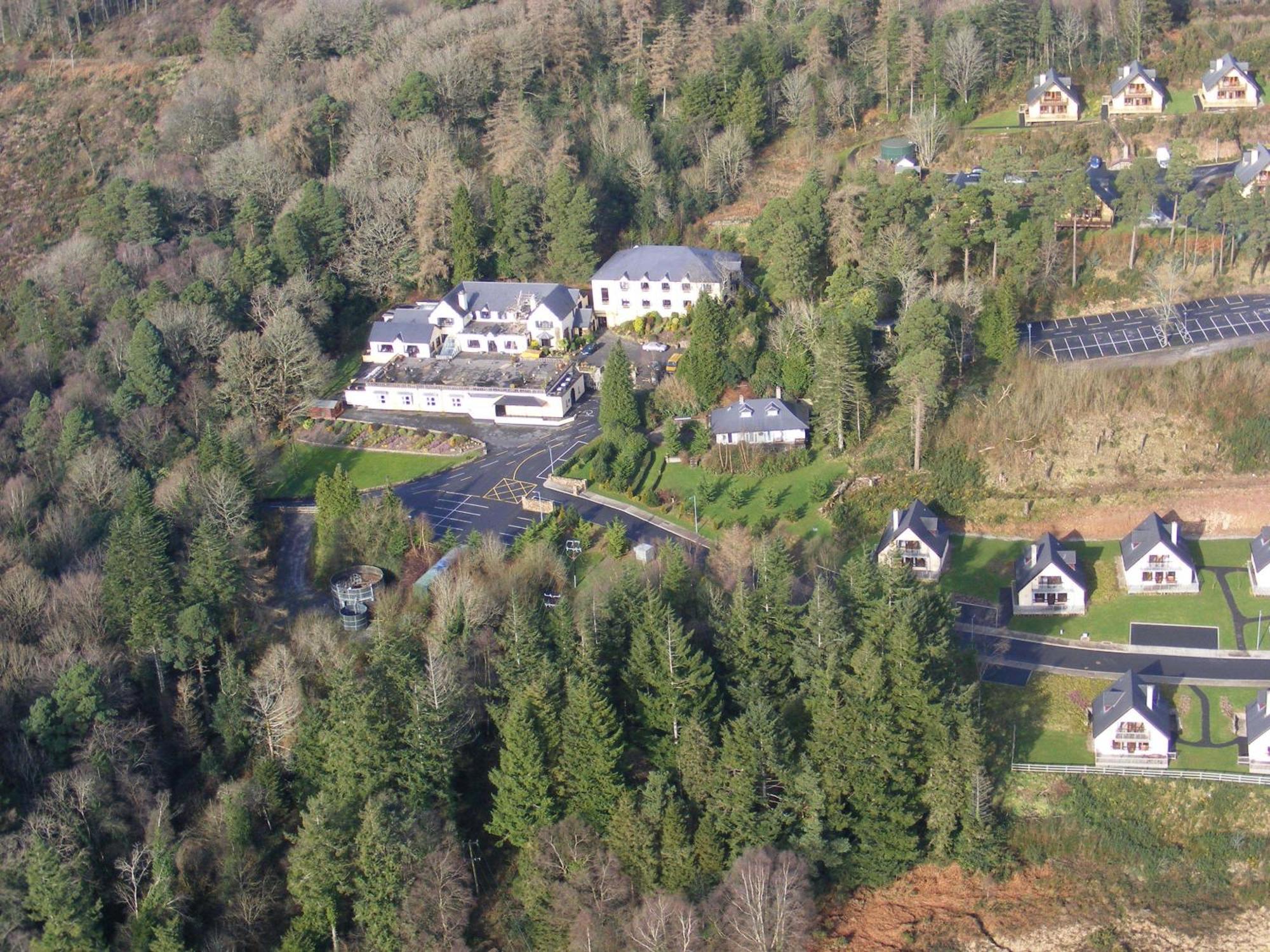 Aherlow House Hotel & Lodges ภายนอก รูปภาพ