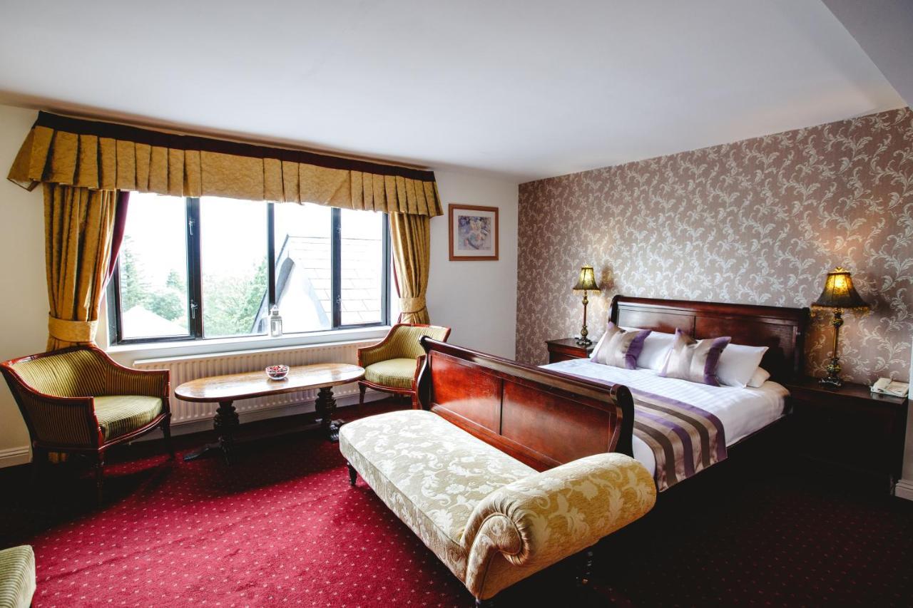 Aherlow House Hotel & Lodges ภายนอก รูปภาพ