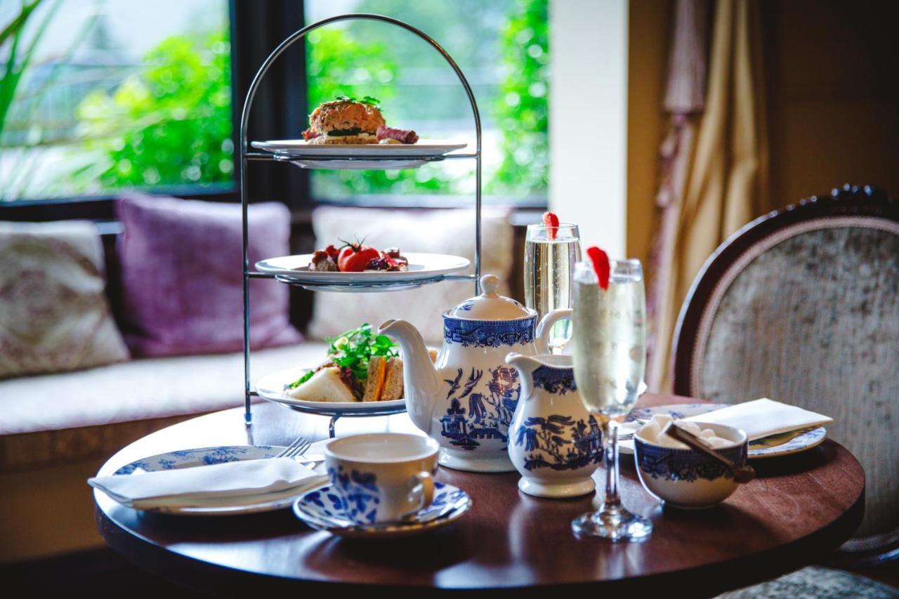 Aherlow House Hotel & Lodges ภายนอก รูปภาพ
